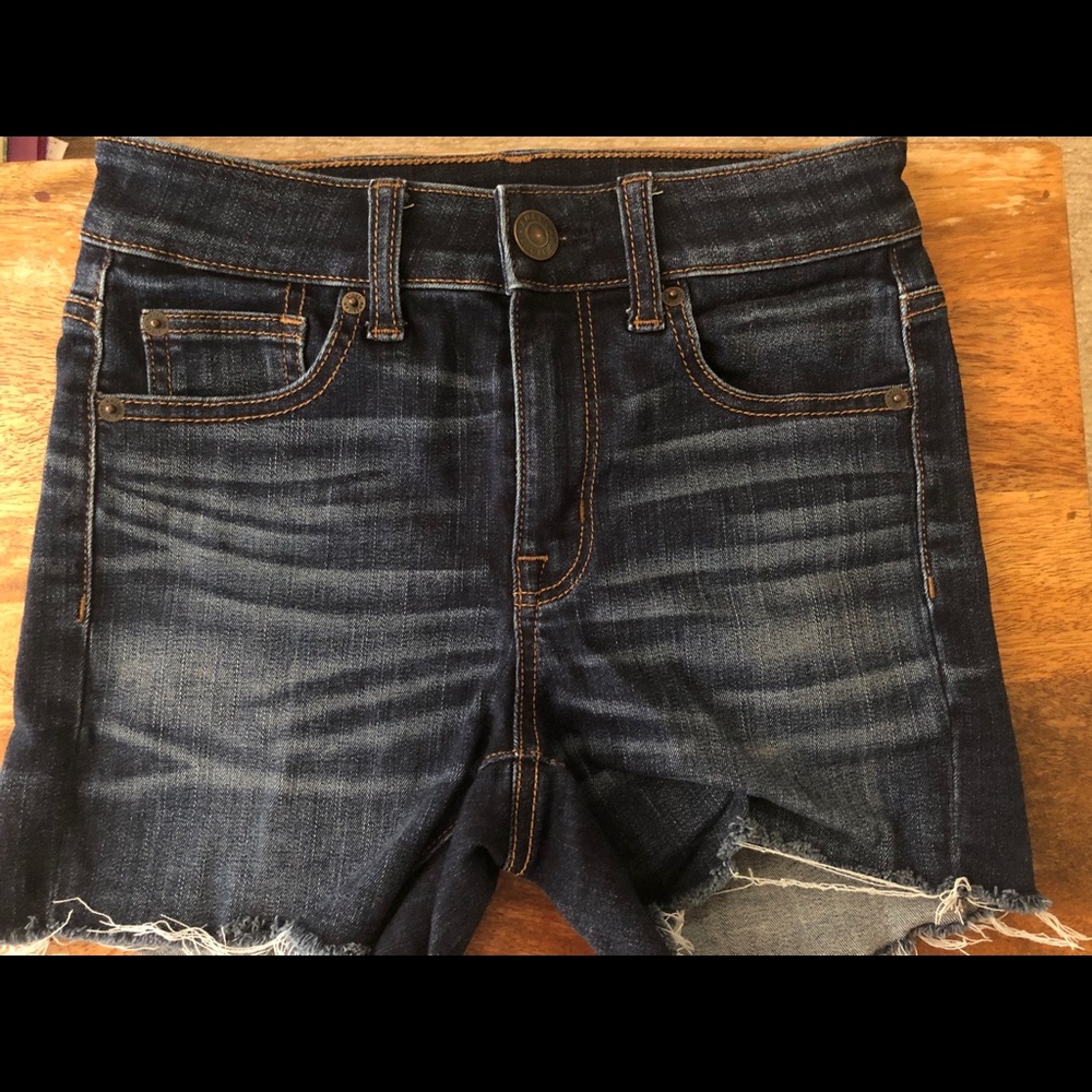 Dark wash American eagle size 0 shorts.